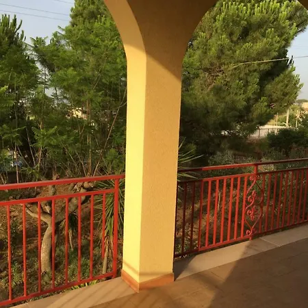 Augustea Lejlighed Alcamo