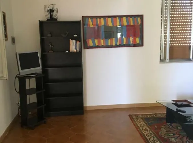 アパート Augustea アルカモ