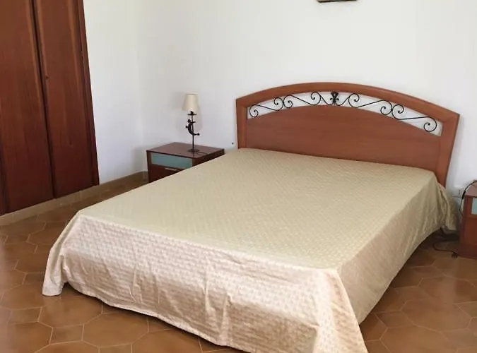 Augustea 公寓 阿尔卡莫